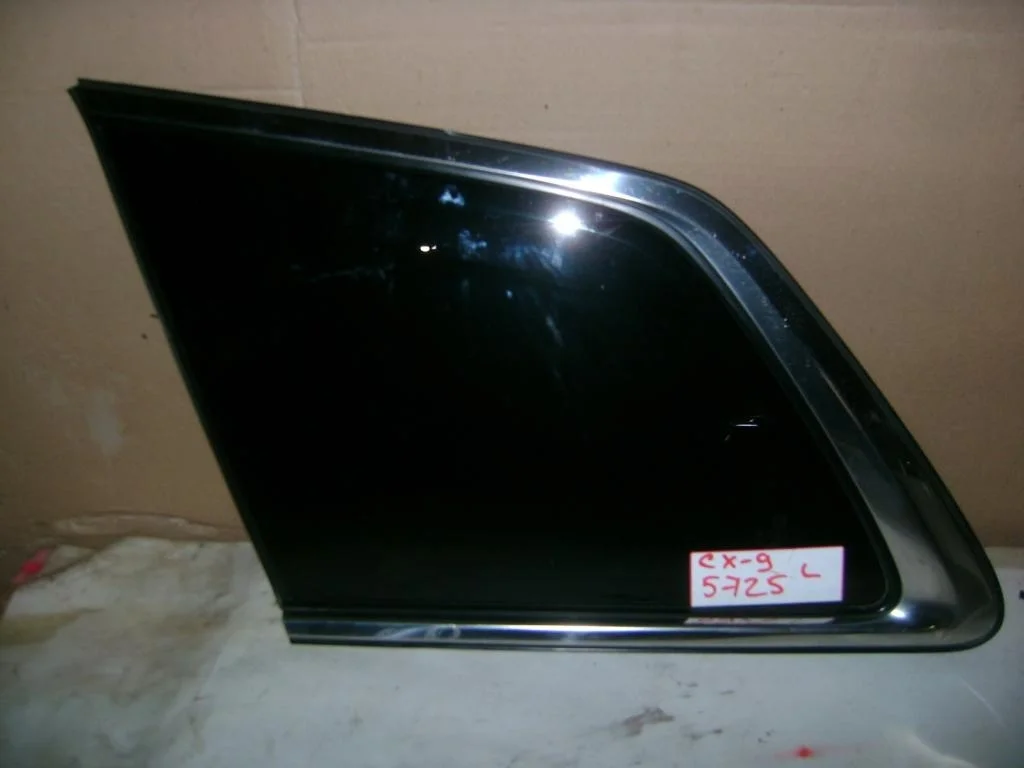 Стекло кузовное глухое левое Mazda CX-9 2008 TB