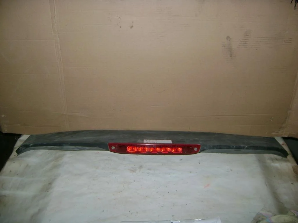 Спойлер двери багажника Ford Focus 2