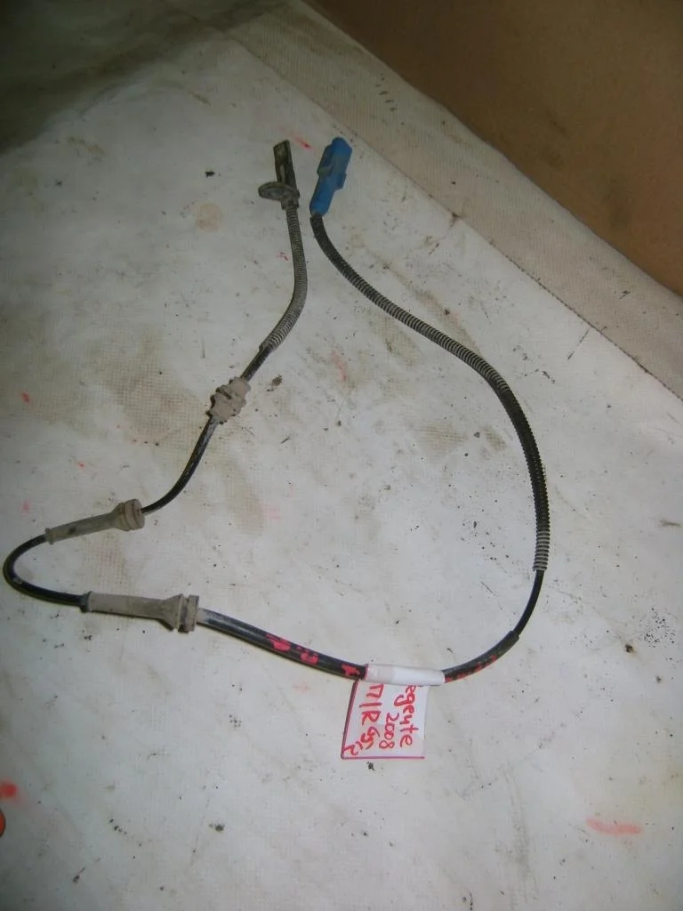 Датчик abs передний Peugeot 2008 2014 A94