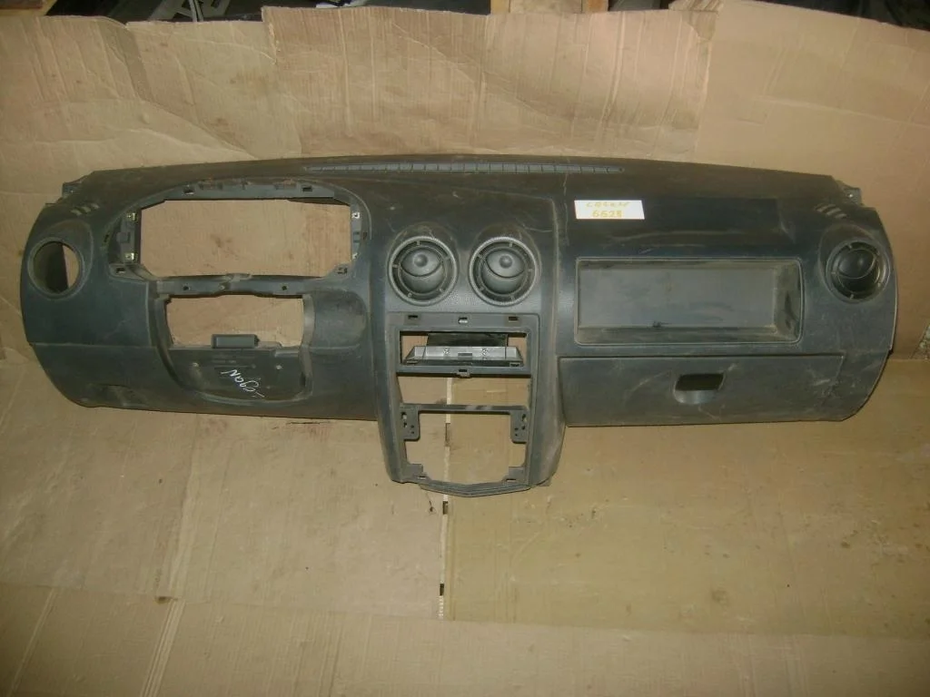 Торпедо Renault Logan 1 L90