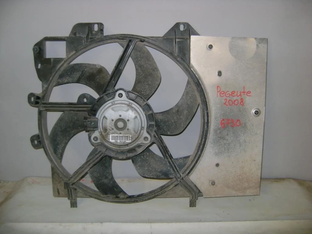 Вентилятор радиатора Peugeot 2008 2014 A94