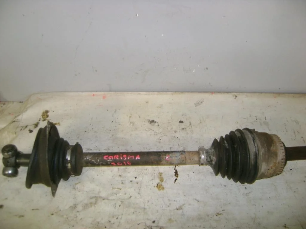Полуось передняя левая Mitsubishi Carisma DA