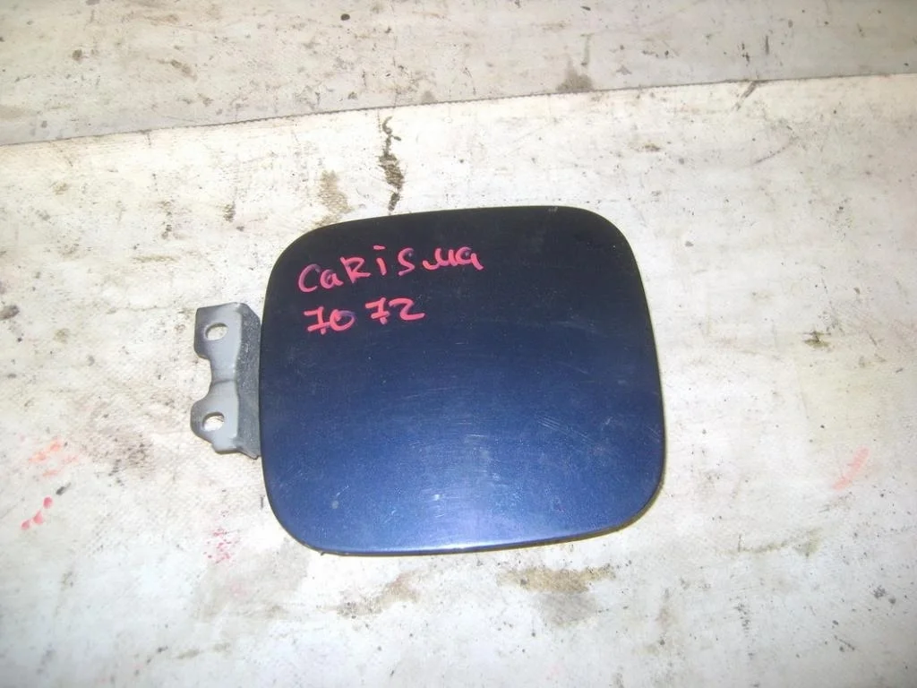 Лючок бензобака Mitsubishi Carisma DA