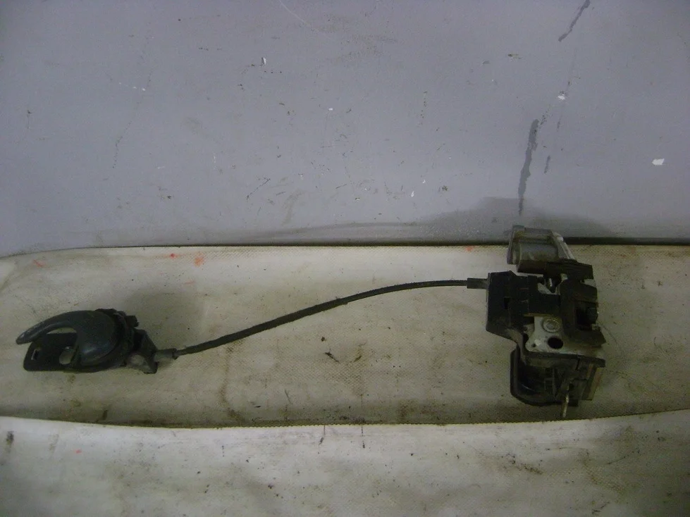 Замок двери передней правой Fiat Albea 2010 178