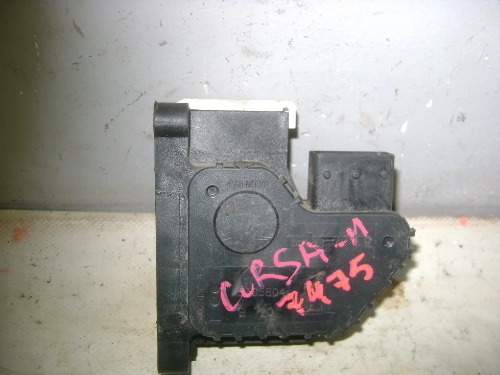 Педаль газа Opel Corsa D