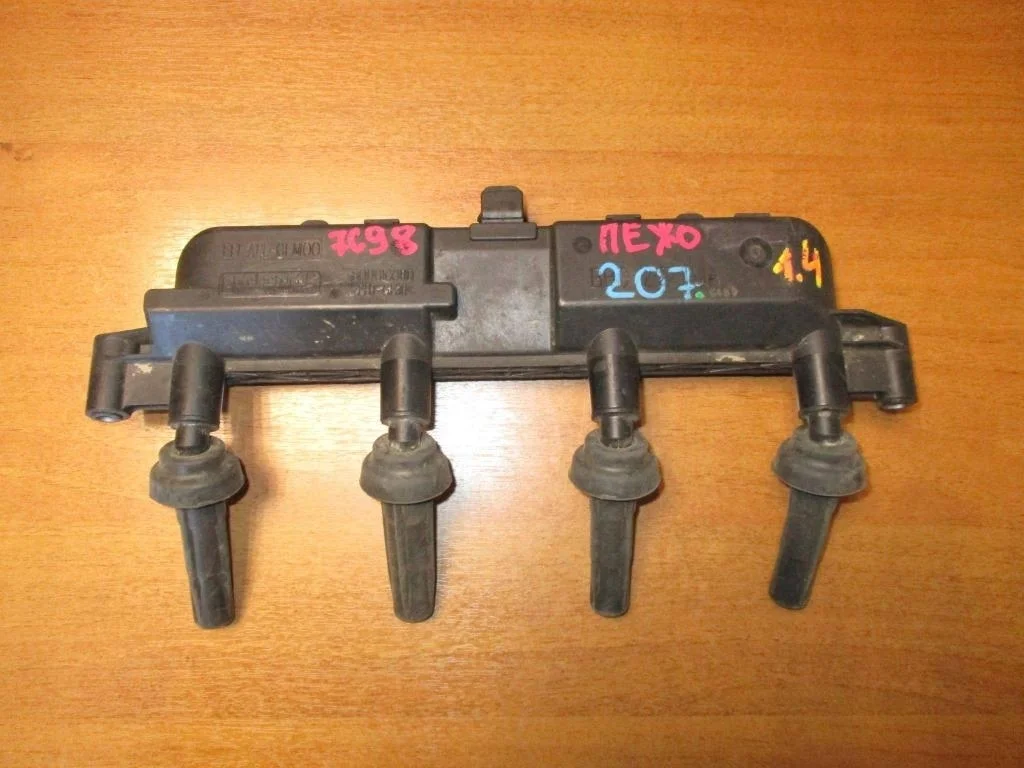 Катушка зажигания Peugeot 207