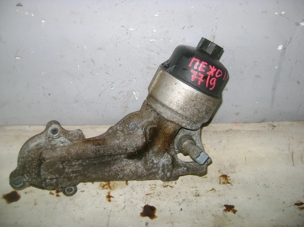 Корпус масляного фильтра Peugeot 207