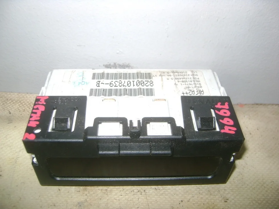 Дисплей информационный Renault Megane 2