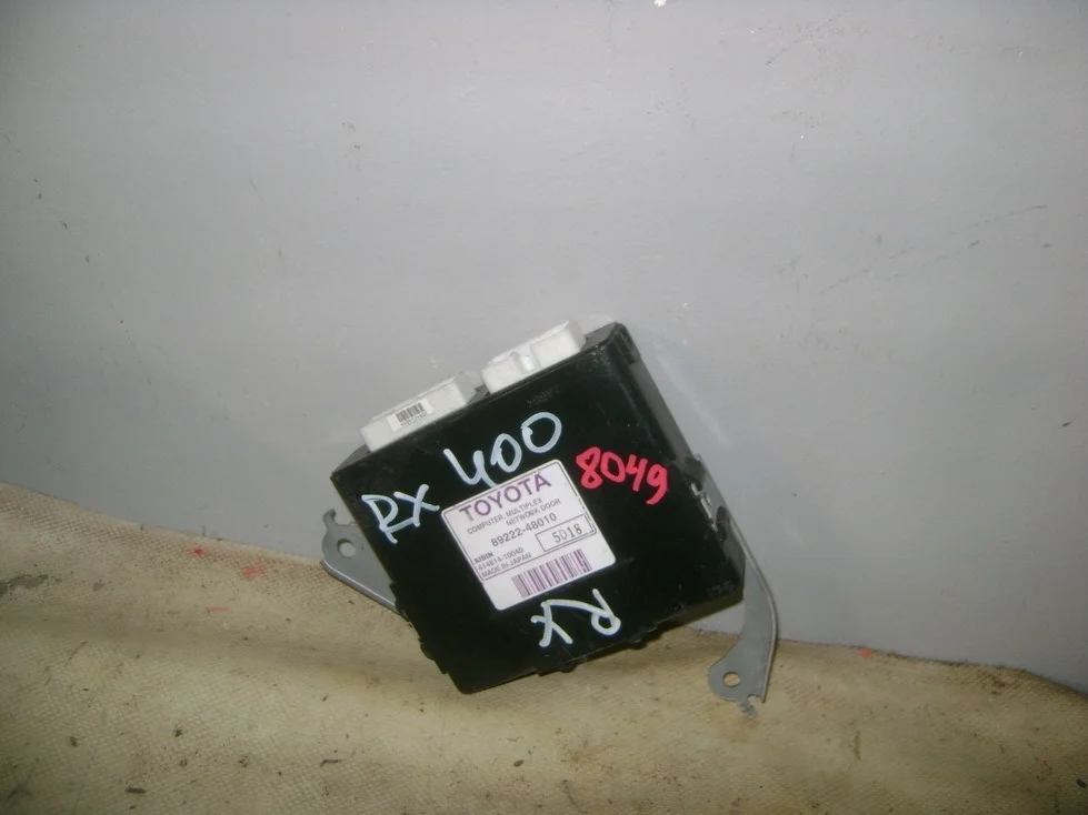 Блок электронный Lexus RX350 XU30