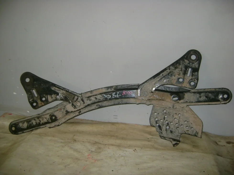 Балка передняя поперечная Mazda 3 BL