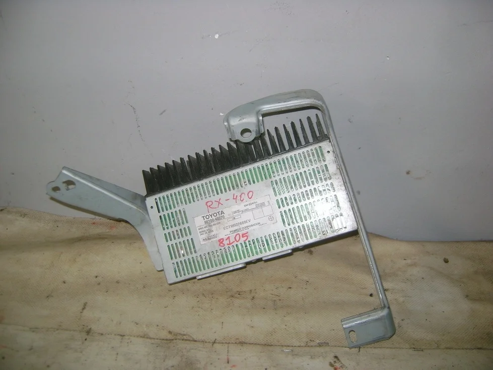 Усилитель акустической системы Lexus RX350 XU30