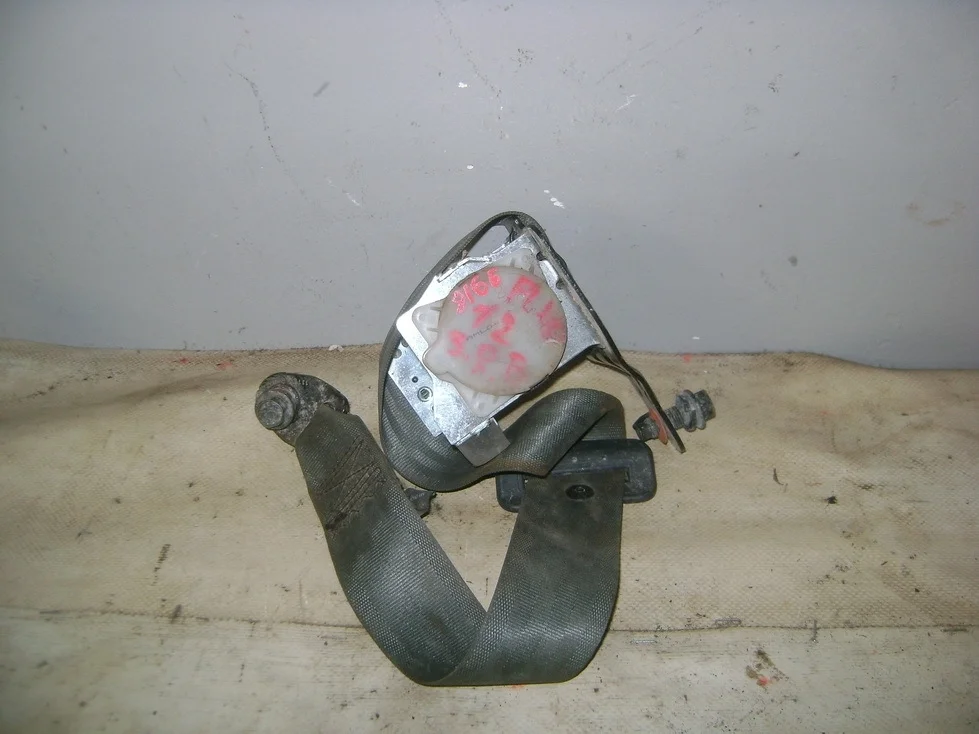 Ремень безопасности Volkswagen Polo 5 2011