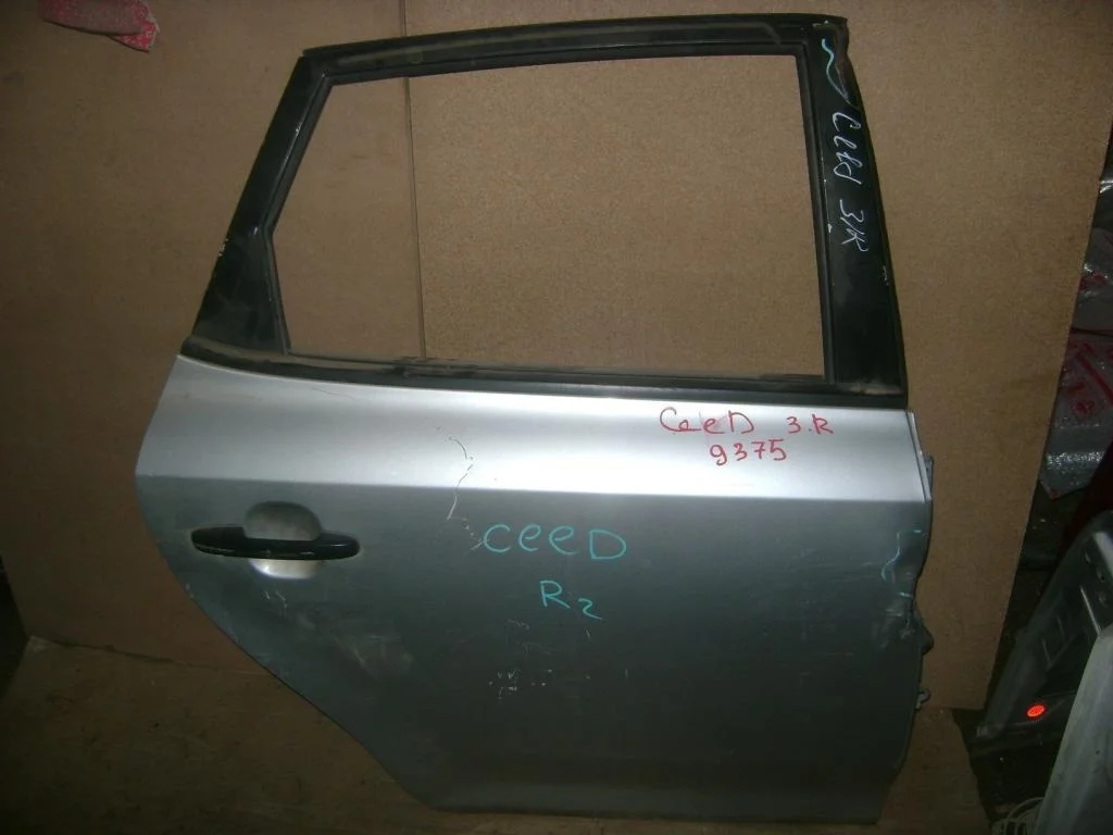 Дверь задняя правая Kia Ceed 1