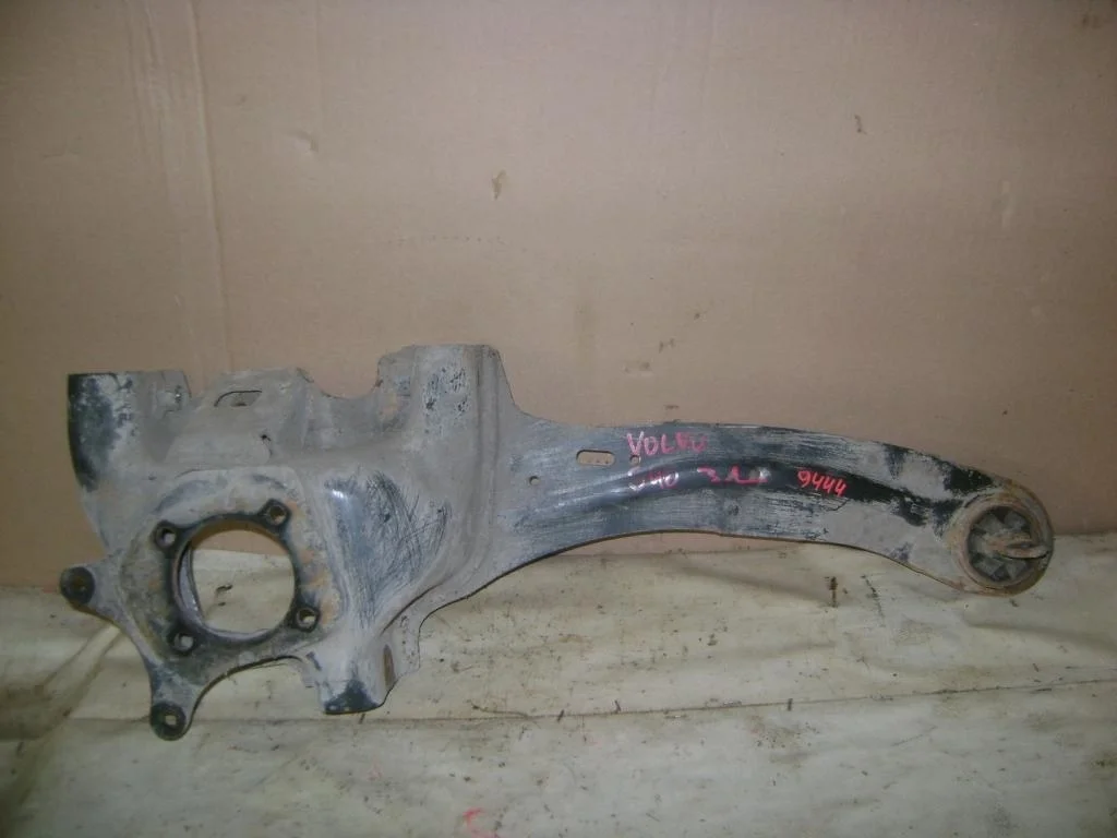 Рычаг задний продольный левый Volvo S40 2 2008 MS
