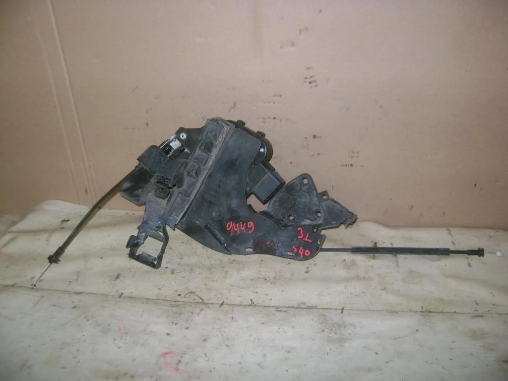 Замок двери задней левой Volvo S40 2 2008 MS