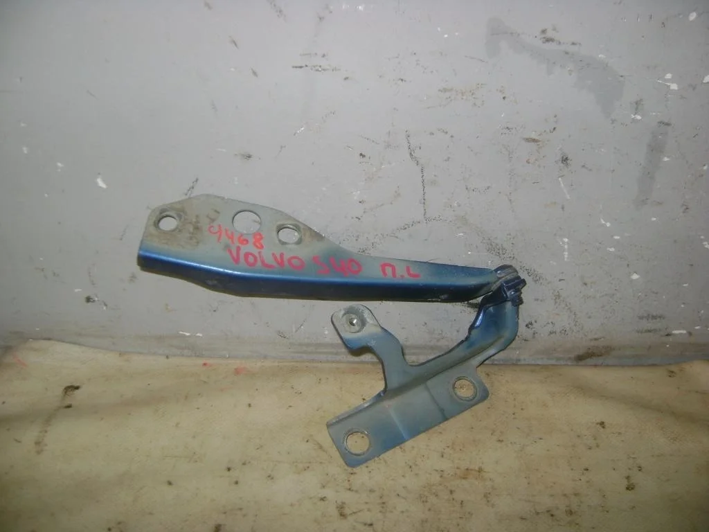 Петля капота левая Volvo S40 2 2008 MS