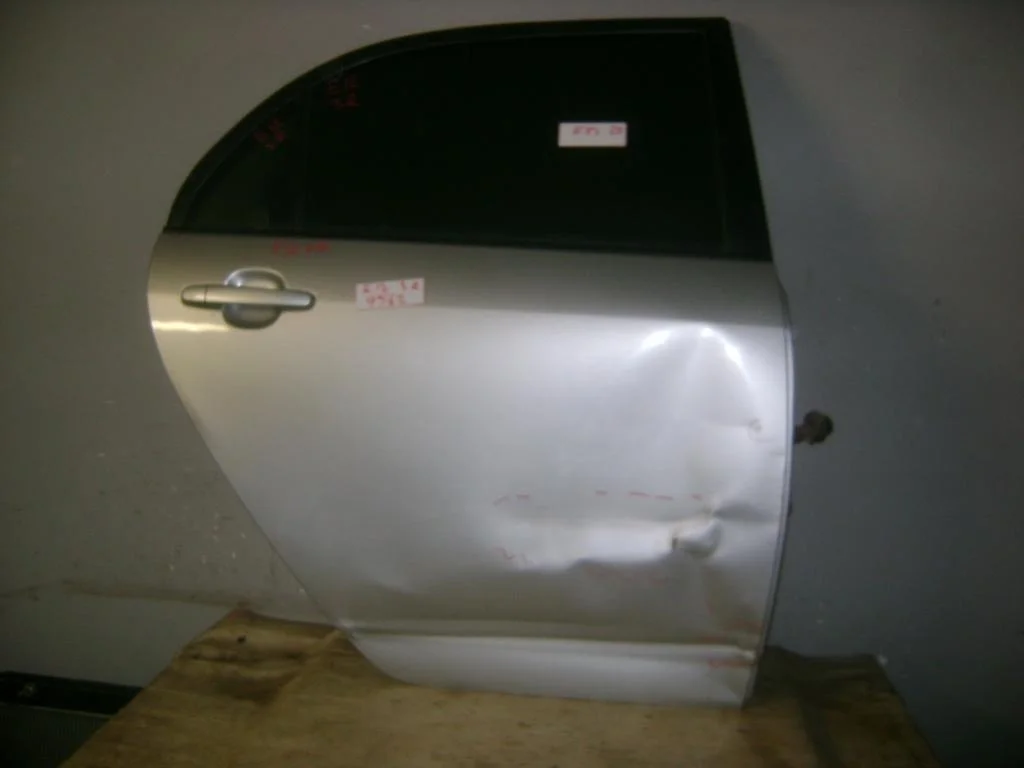 Дверь задняя правая Toyota Corolla E120