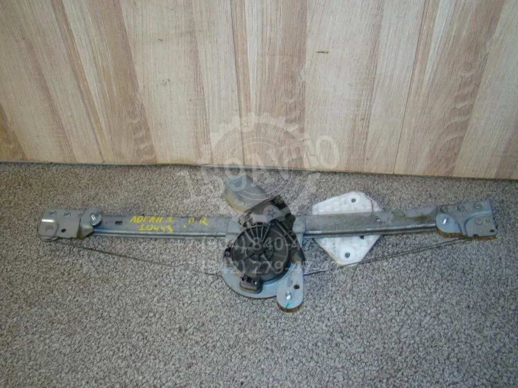 Стеклоподъемник передний правый Renault Logan 1 2009 L90