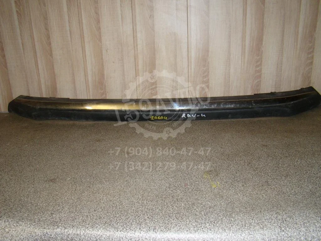 Накладка переднего бампера Toyota RAV4 A40