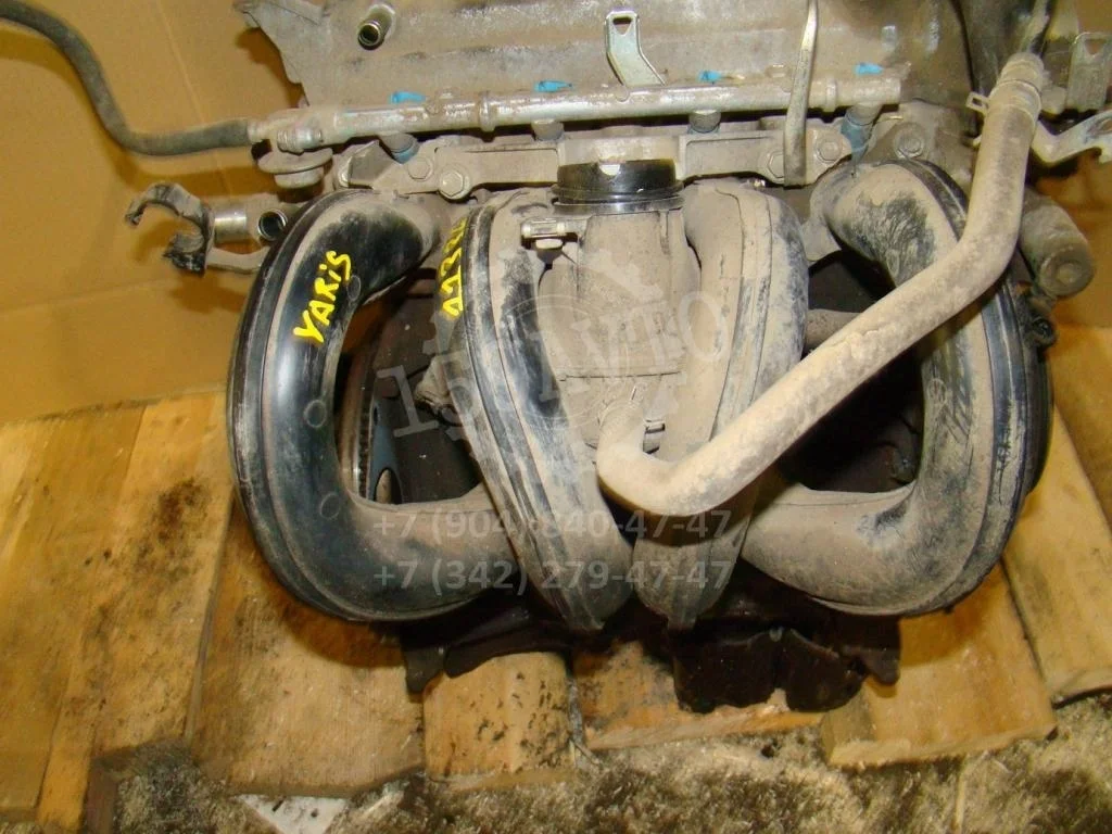 Коллектор впускной Toyota Yaris 2007 XP90