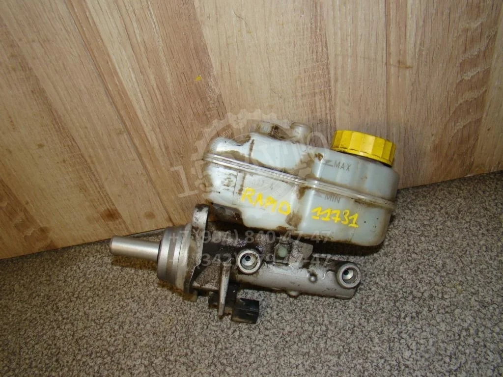 Цилиндр тормозной главный Skoda Rapid 1 2014