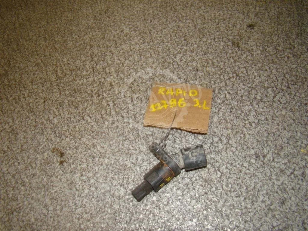 Датчик abs задний левый Skoda Rapid 1 2014