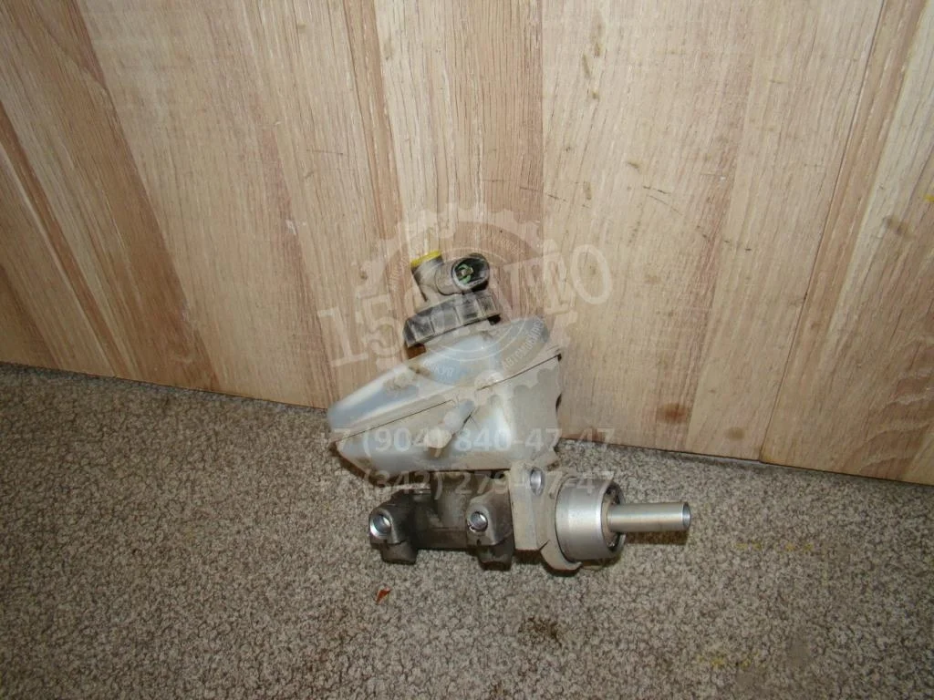 Цилиндр тормозной главный Renault Logan 1 2015 L90