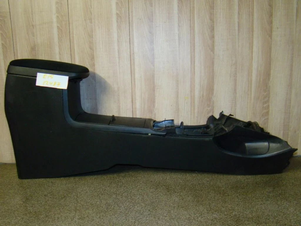 Консоль Toyota Corolla 2008 E150