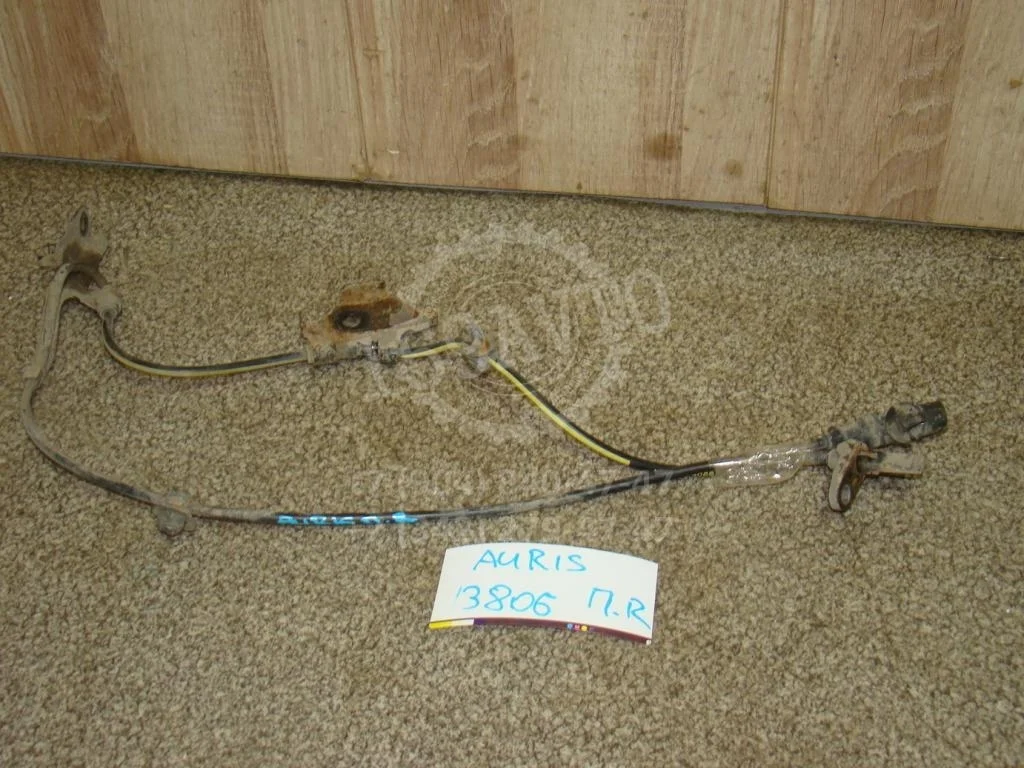 Датчик abs передний правый Toyota Auris 2007 E150