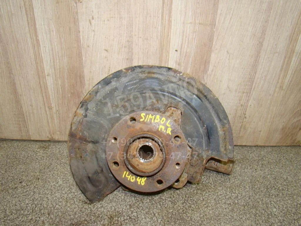 Кулак поворотный передний правый Renault Symbol 1 2004