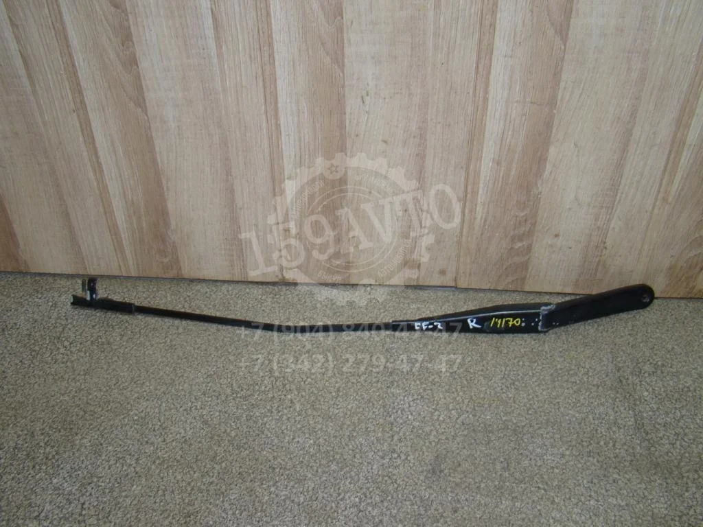 Поводок стеклоочистителя передний правый Ford Focus 2007