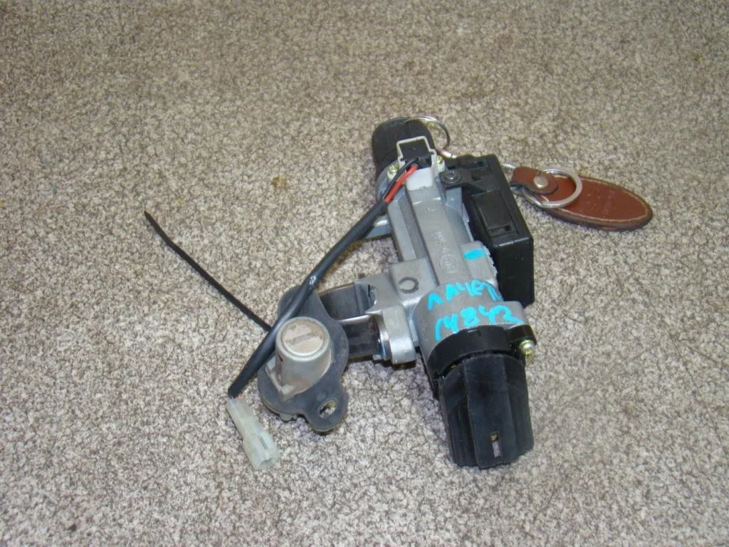 Замок зажигания Chevrolet Lacetti 2010 J200