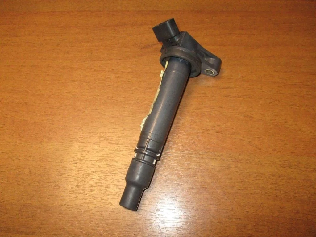 Катушка зажигания Toyota Hiace 2006 H200