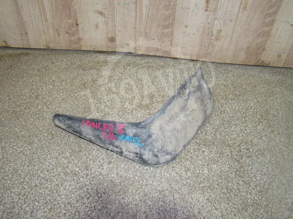 Брызговик задний левый Mitsubishi Lancer 10 CY