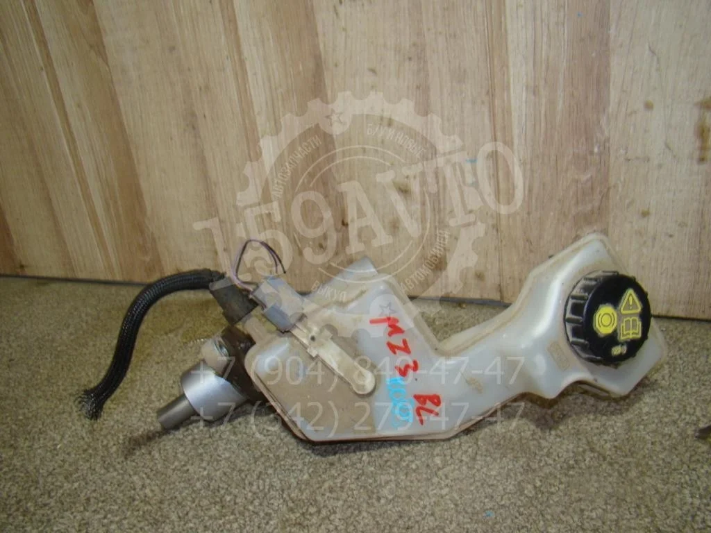 Цилиндр тормозной главный Mazda 3 BL