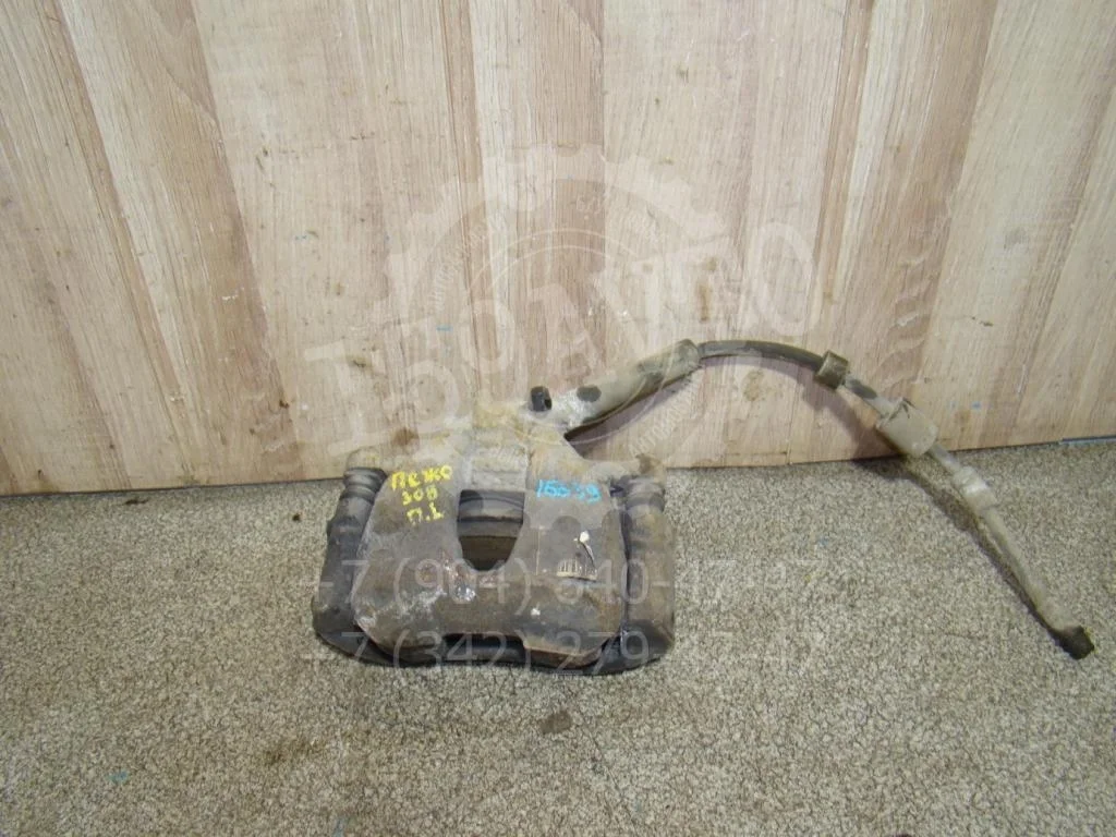 Суппорт передний левый Peugeot 308 2008 T7