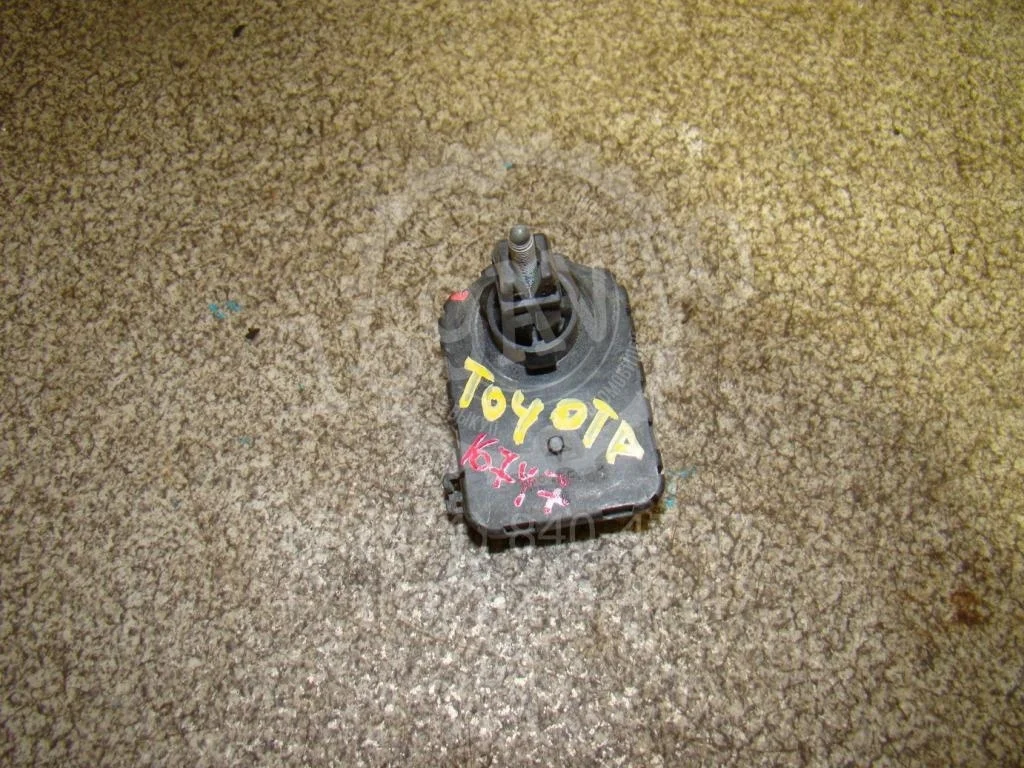 Моторчик корректора фары Toyota Corolla 2008 E150