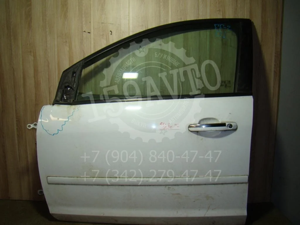Дверь передняя левая Ford Focus 2