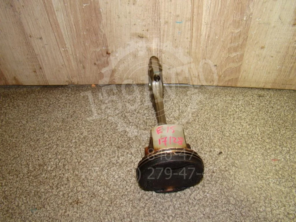 Поршень с шатуном Toyota Corolla E150