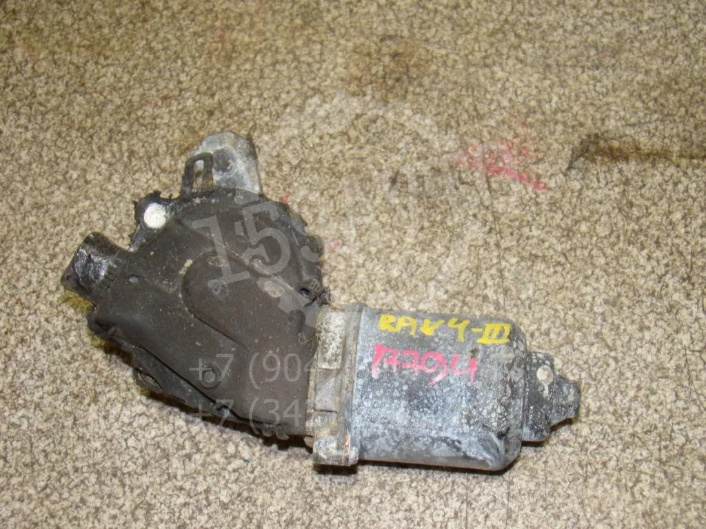 Моторчик дворников передний Toyota RAV4 A30