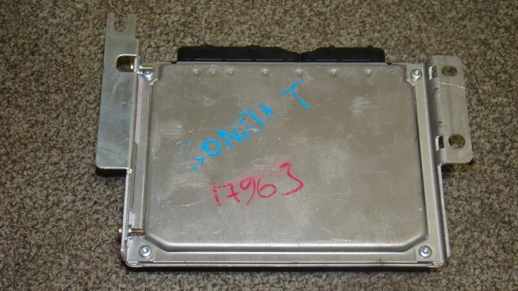 Блок управления двигателем Hyundai Sonata EF