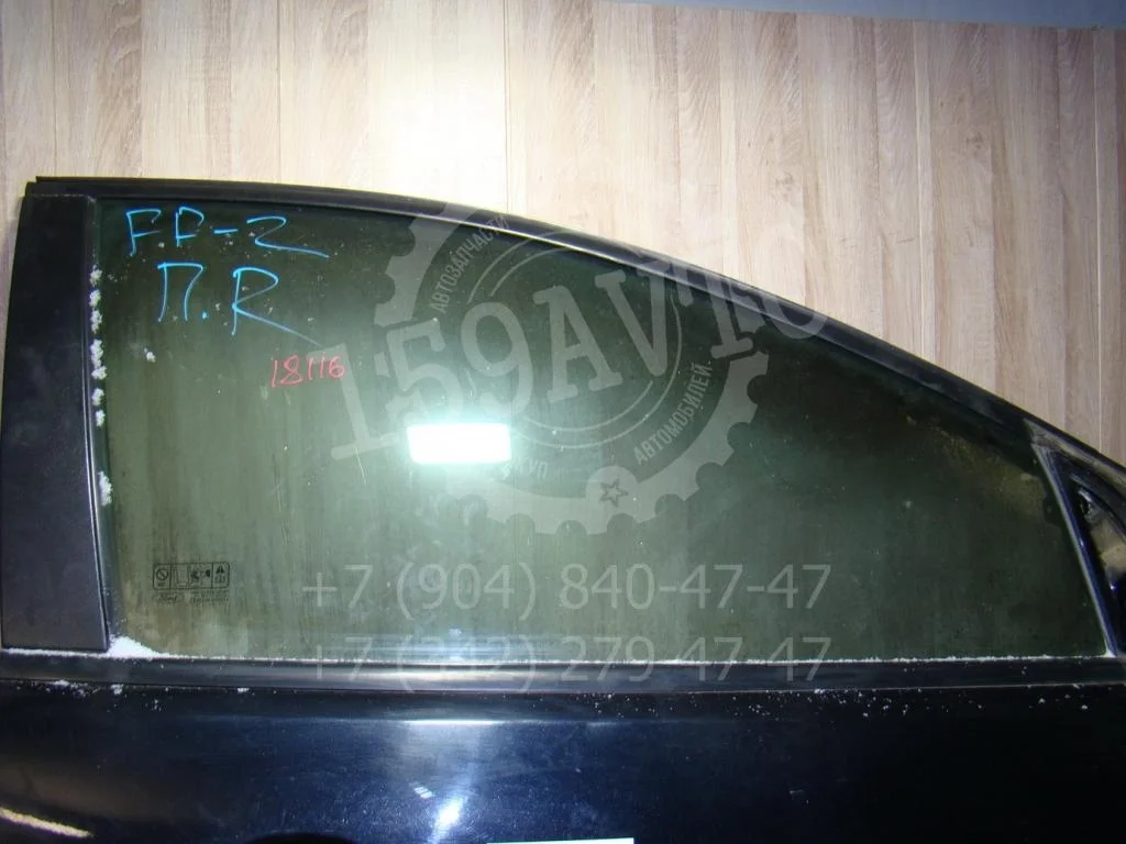Стекло двери передней правой Ford Focus 2008