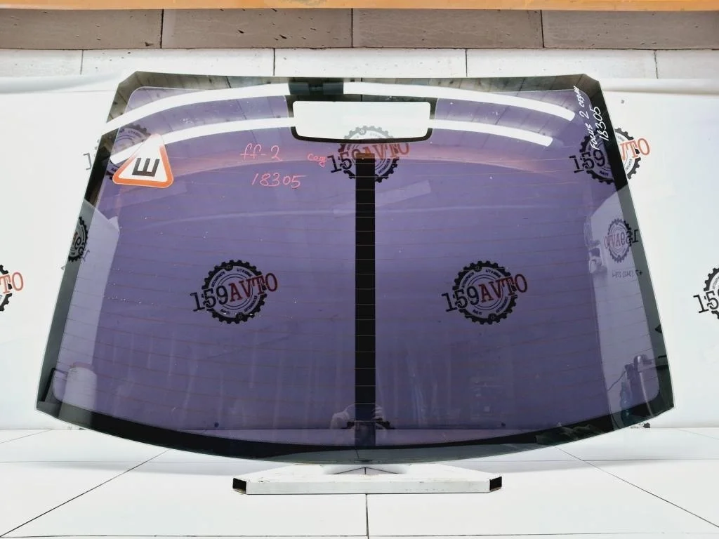 Стекло заднее Ford Focus 2008