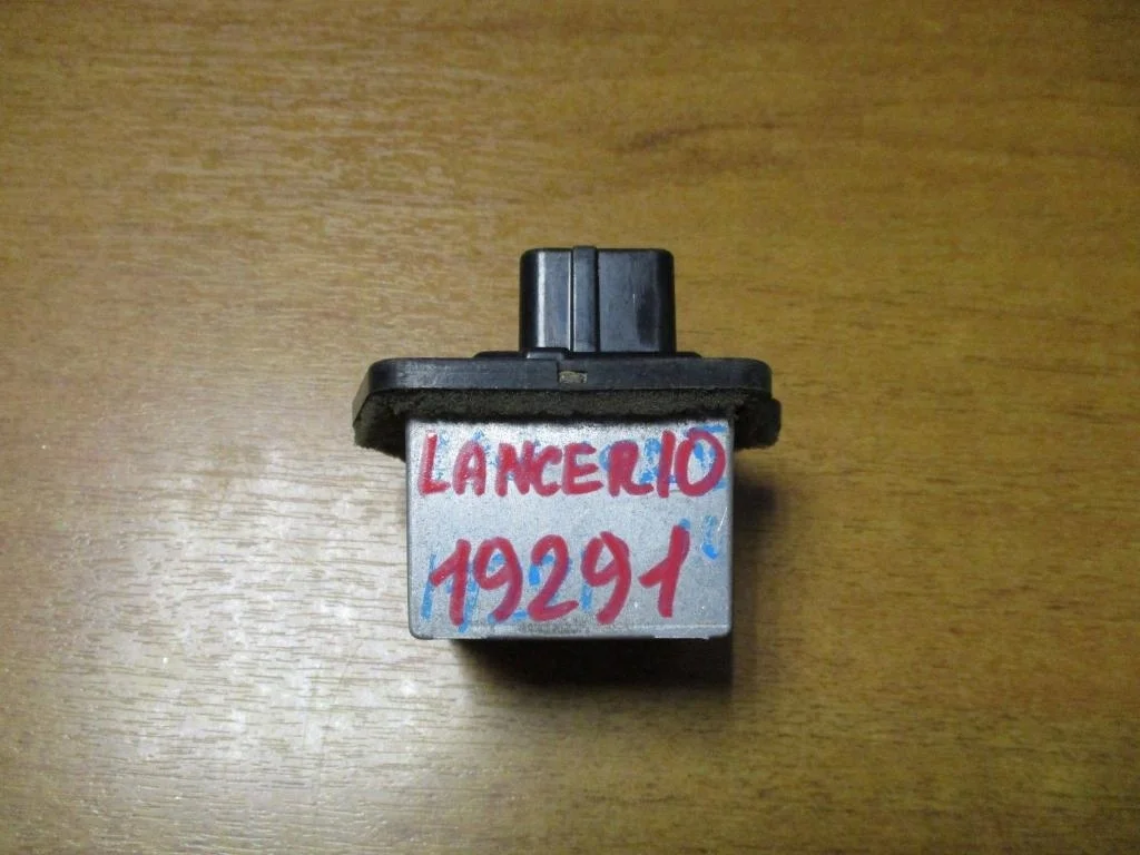 Резистор отопителя Mitsubishi Lancer 10 CY