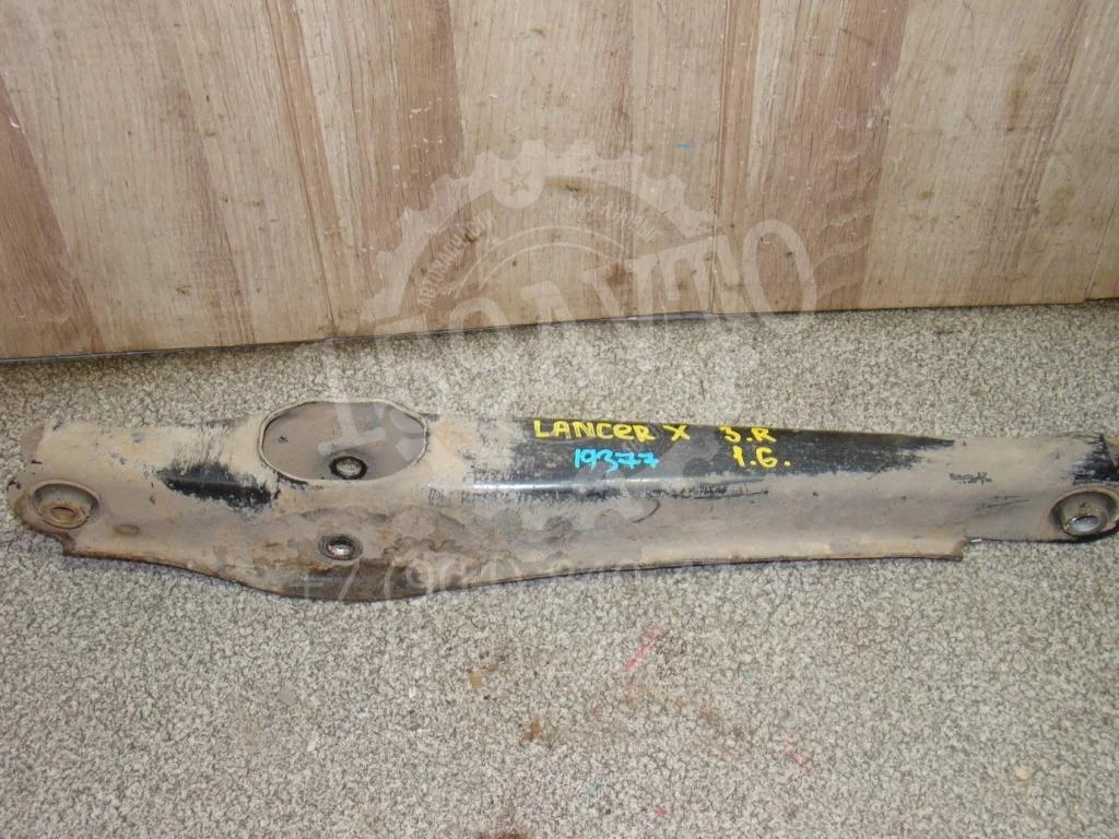Рычаг задний поперечный Mitsubishi Lancer 10 CY