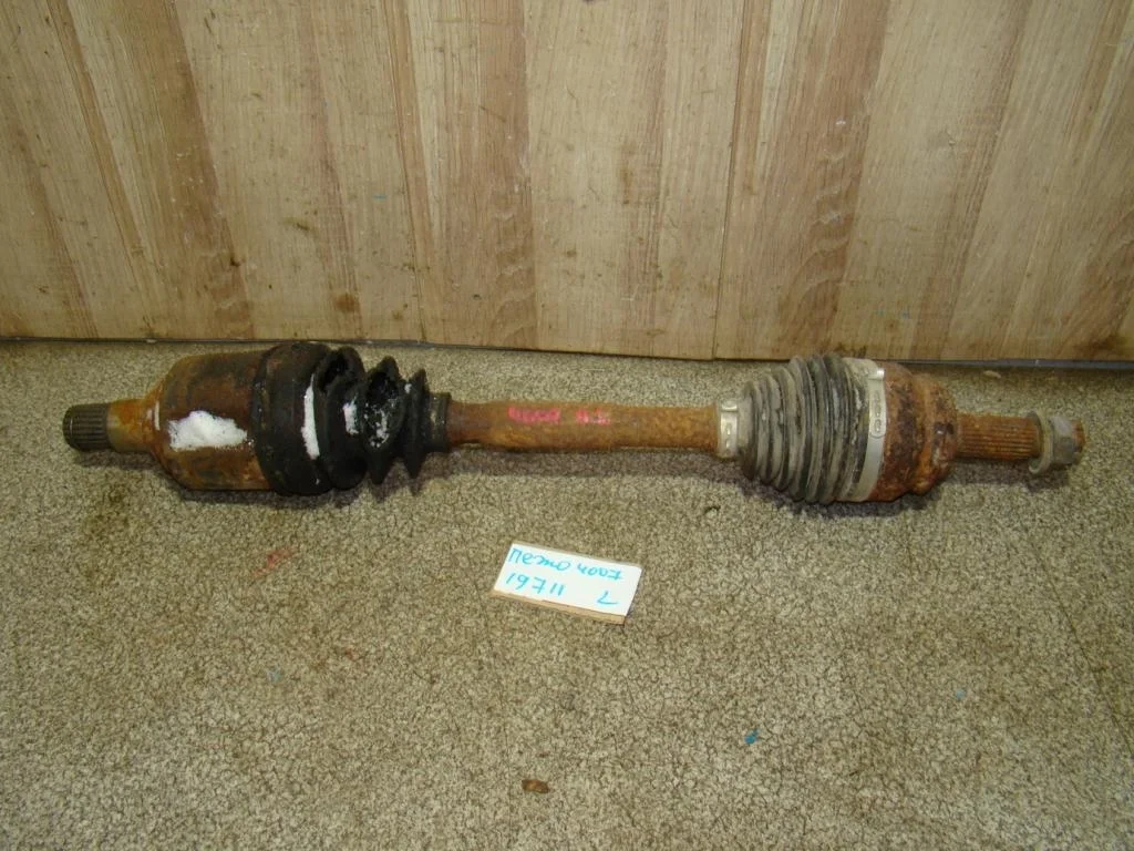 Полуось передняя левая Peugeot 4007 2008