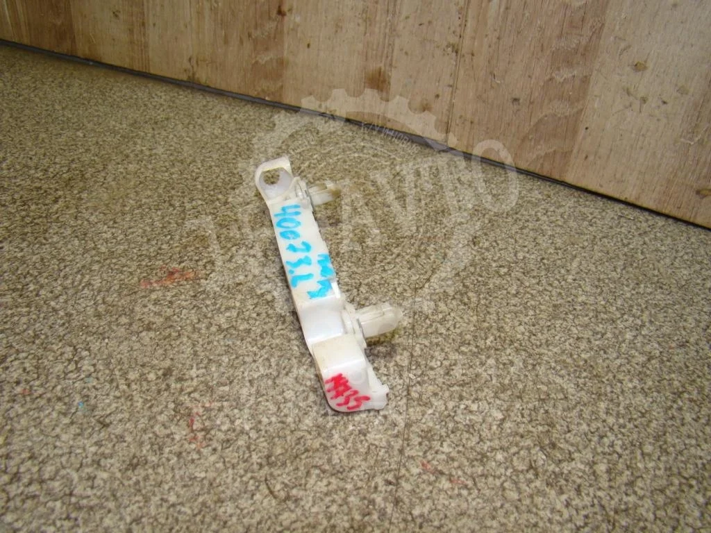 Кронштейн заднего бампера левый Peugeot 4007 2008