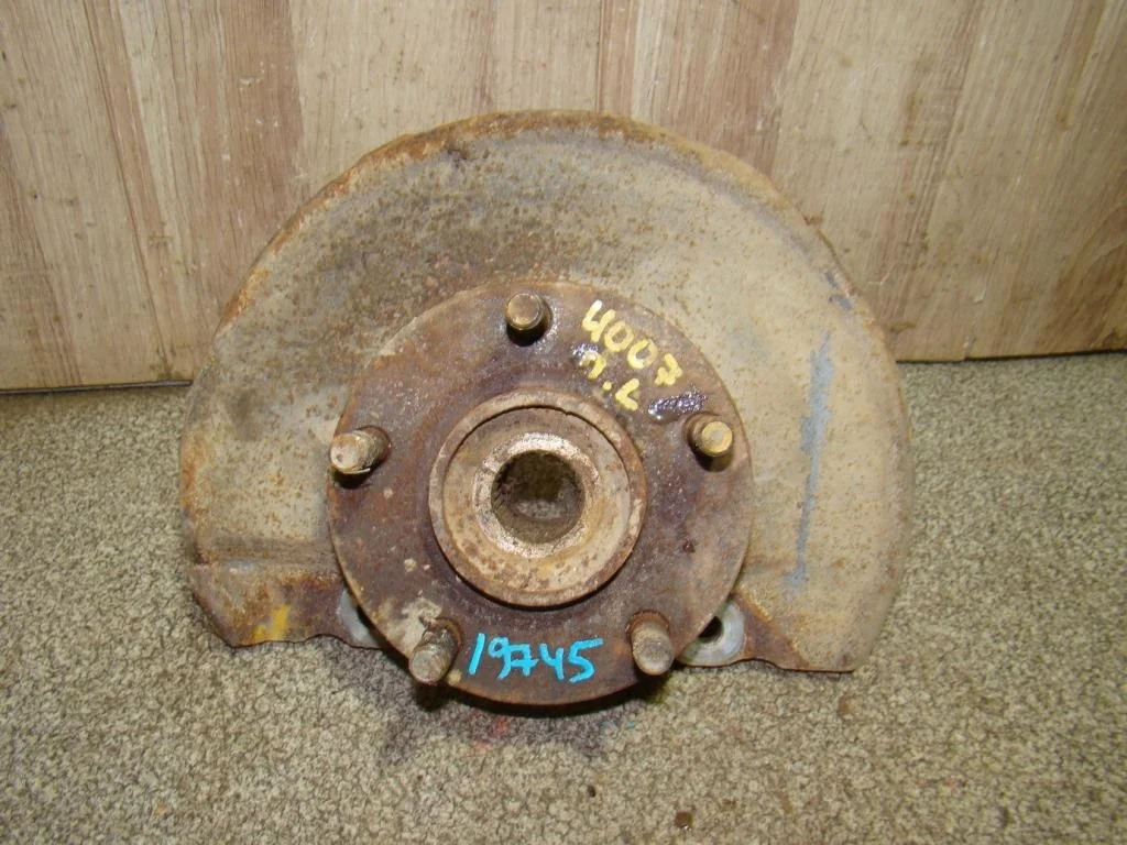 Кулак поворотный передний правый Peugeot 4007 2008