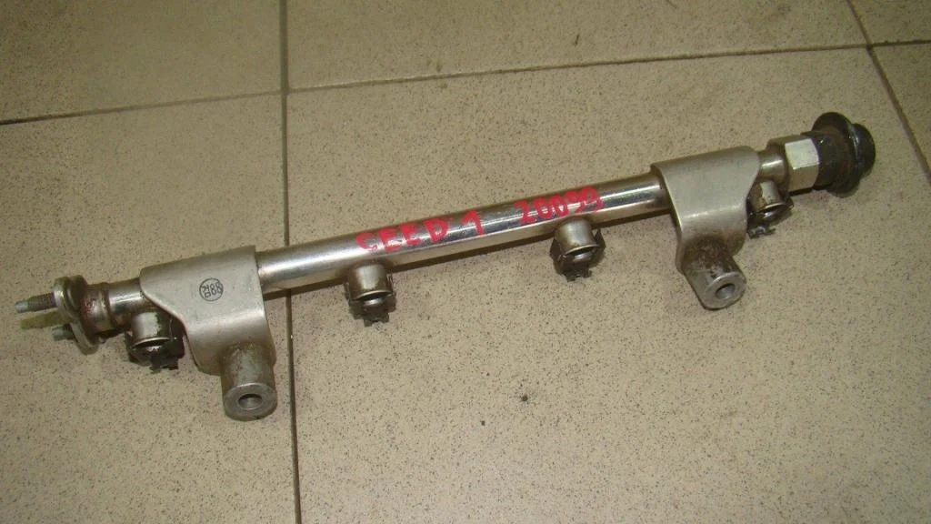 Рейка топливная Kia Ceed 1