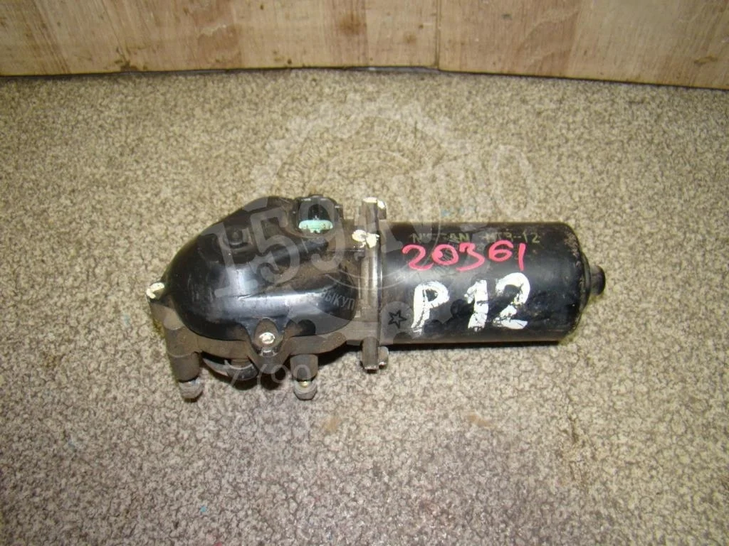 Моторчик дворников передний Nissan Primera P12